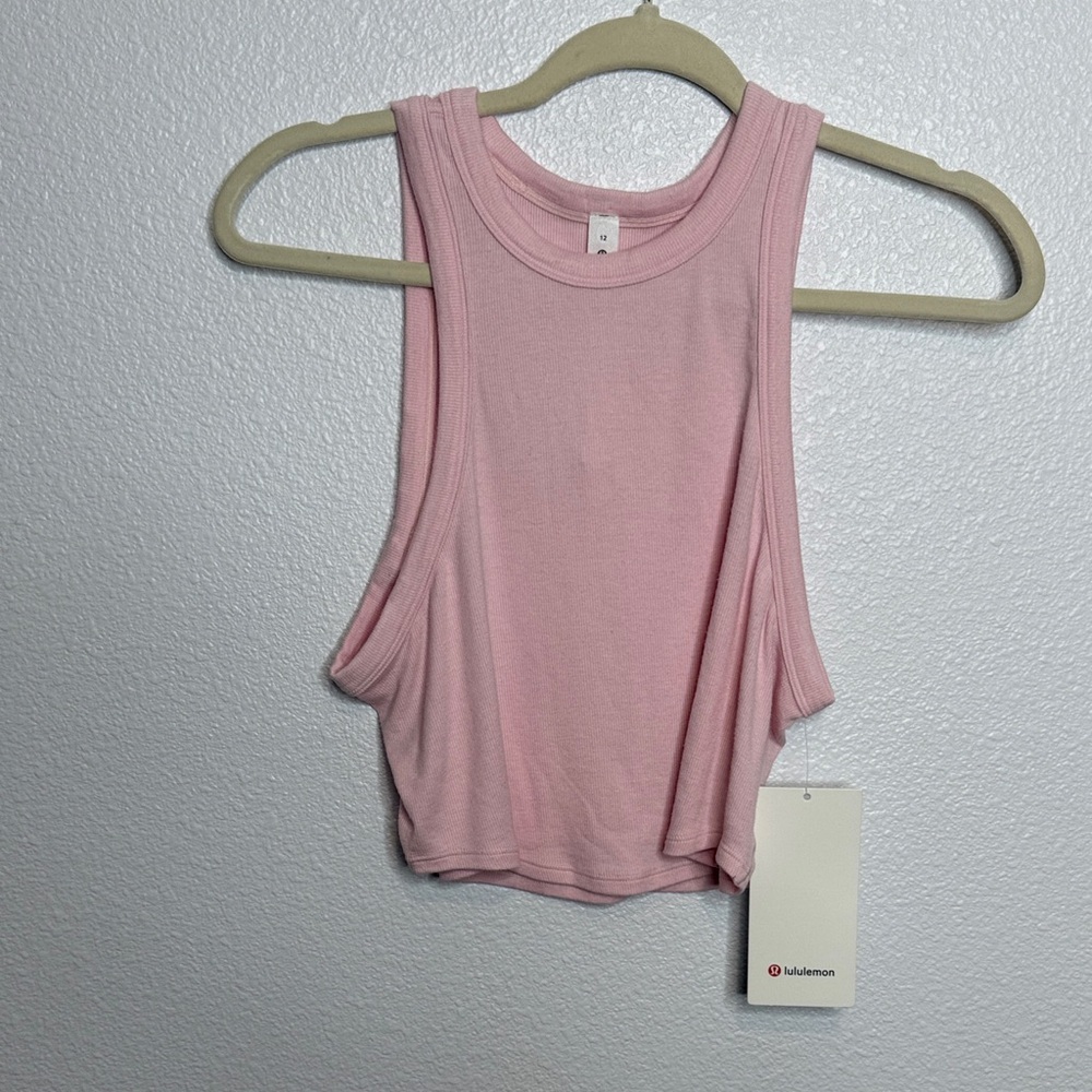 Lululemon Hold Tight Cropped Tank Top Light Pink 12 NWT - Picture 2 of 5